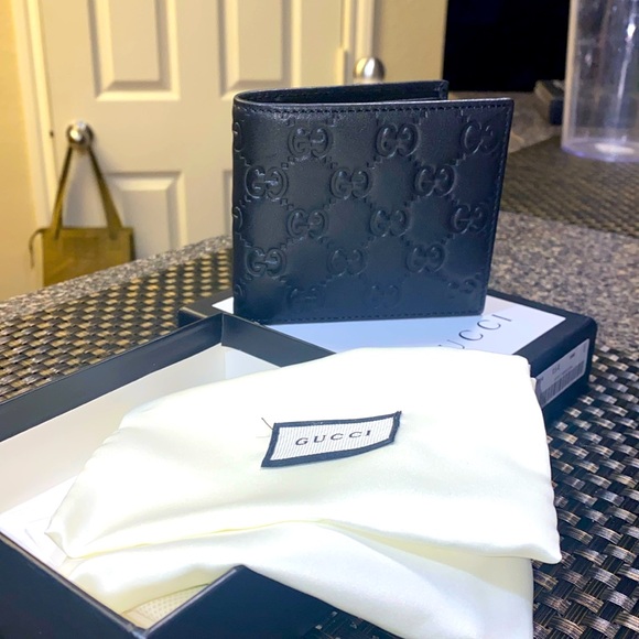 Gucci wallet - Picture 1 of 5
